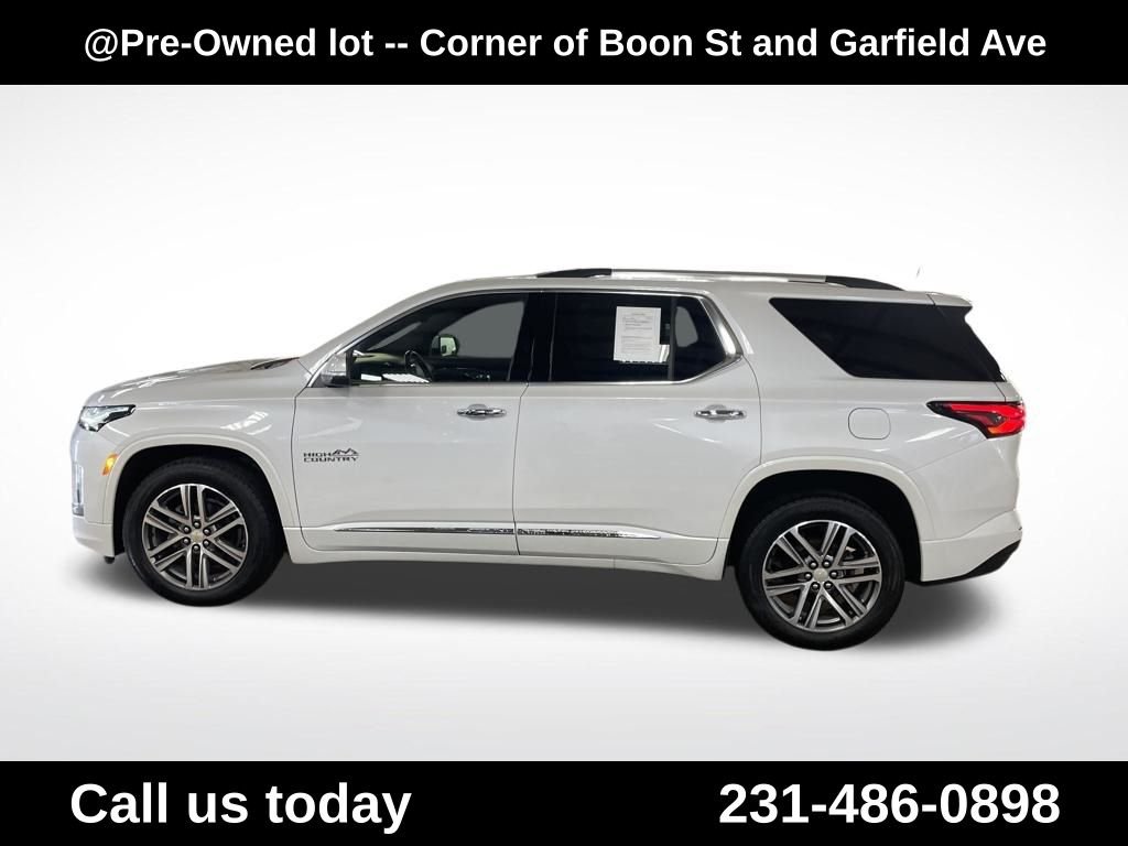 Used 2023 Beige Chevrolet High Country image 2