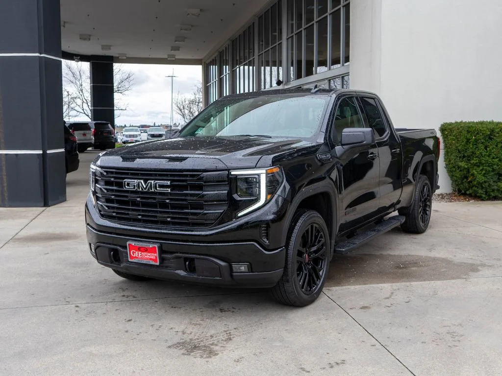 New 2026 Onyx Black GMC Elevation image 3