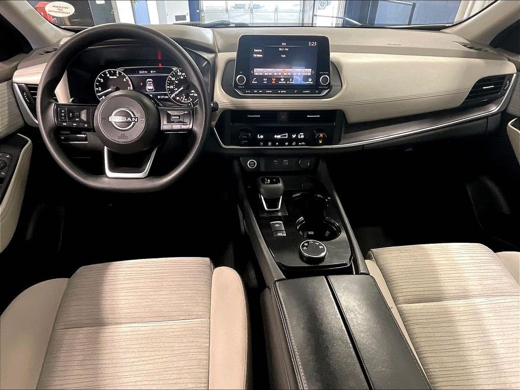 Used 2023 White Nissan SV image 22