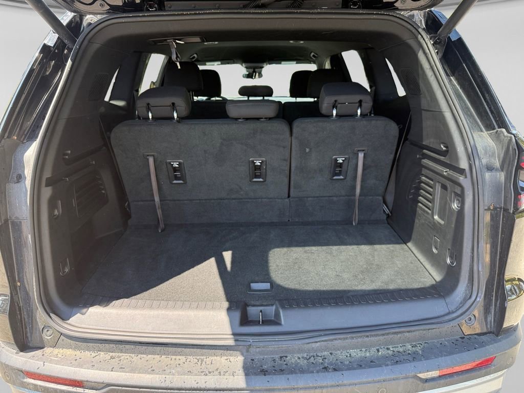 Used 2025 Ebony Twilight Metallic GMC AWD Elevation image 19