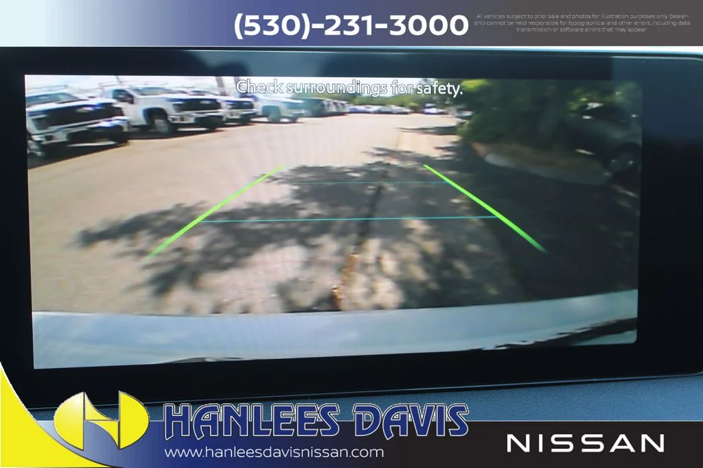 New 2026 Aspen White TriCoat / Super Black Two-tone Nissan SR image 25