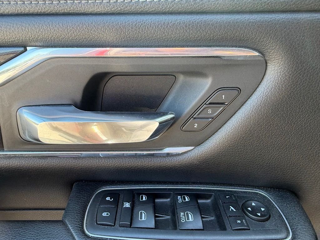 Used 2019 Red Ram Laramie image 15