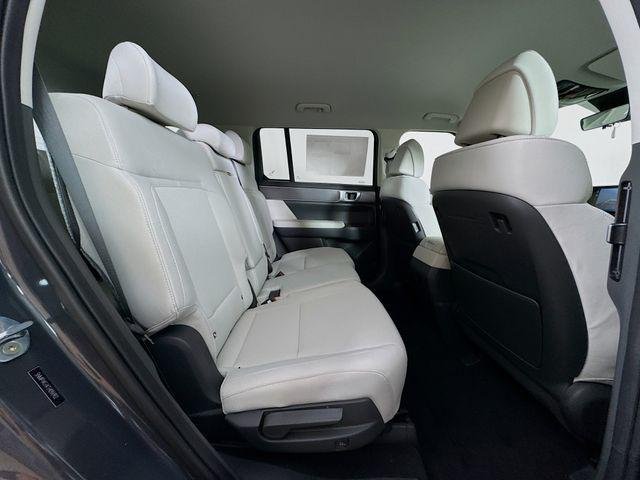 New 2026 Gray Hyundai SE image 40