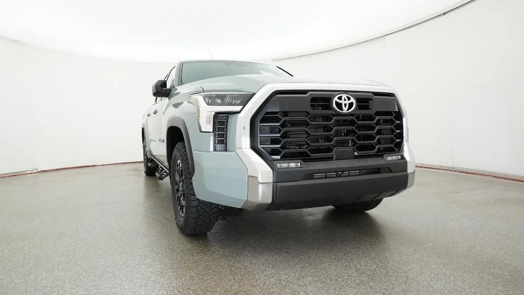 New 2026 Lunar Rock Toyota SR5 image 7