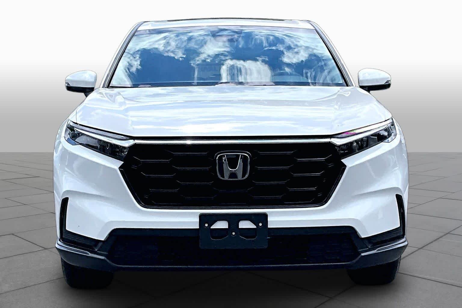 Used 2024 Platinum White Pearl Honda EX image 4