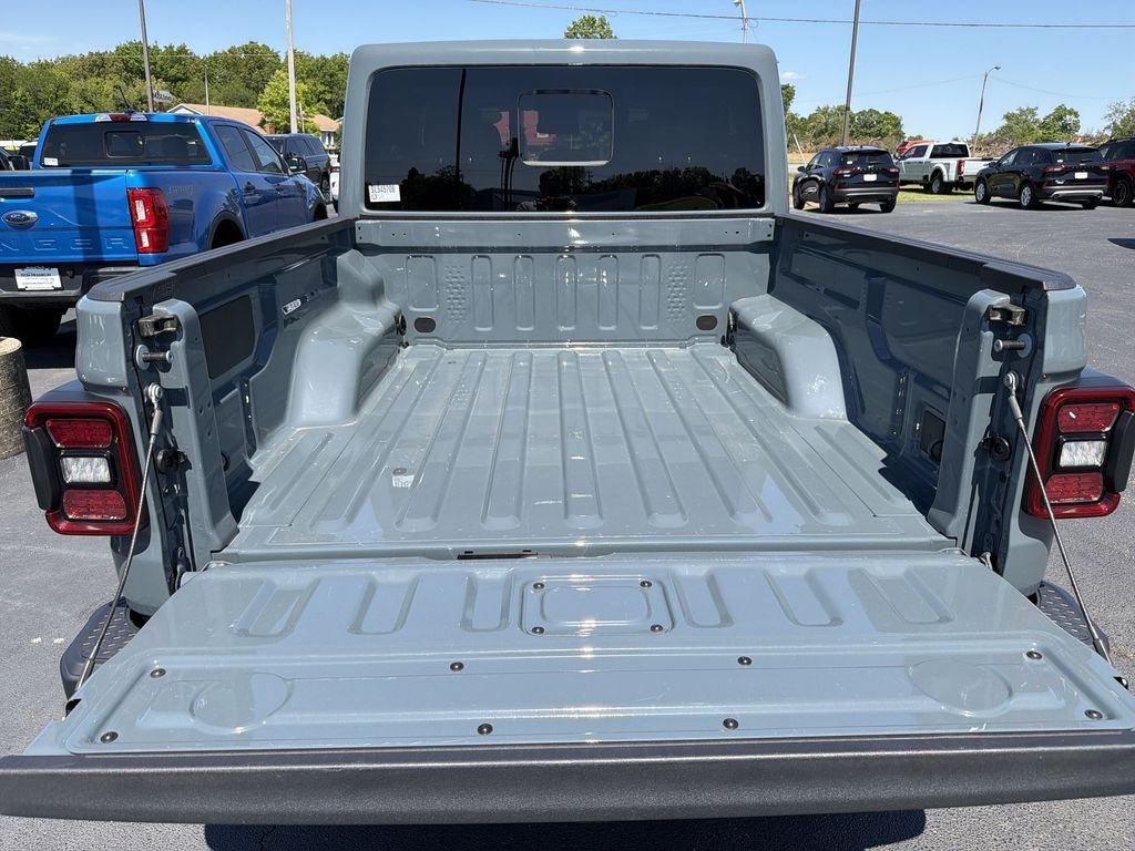 2025 Jeep Gladiator Mojave - Photo 28