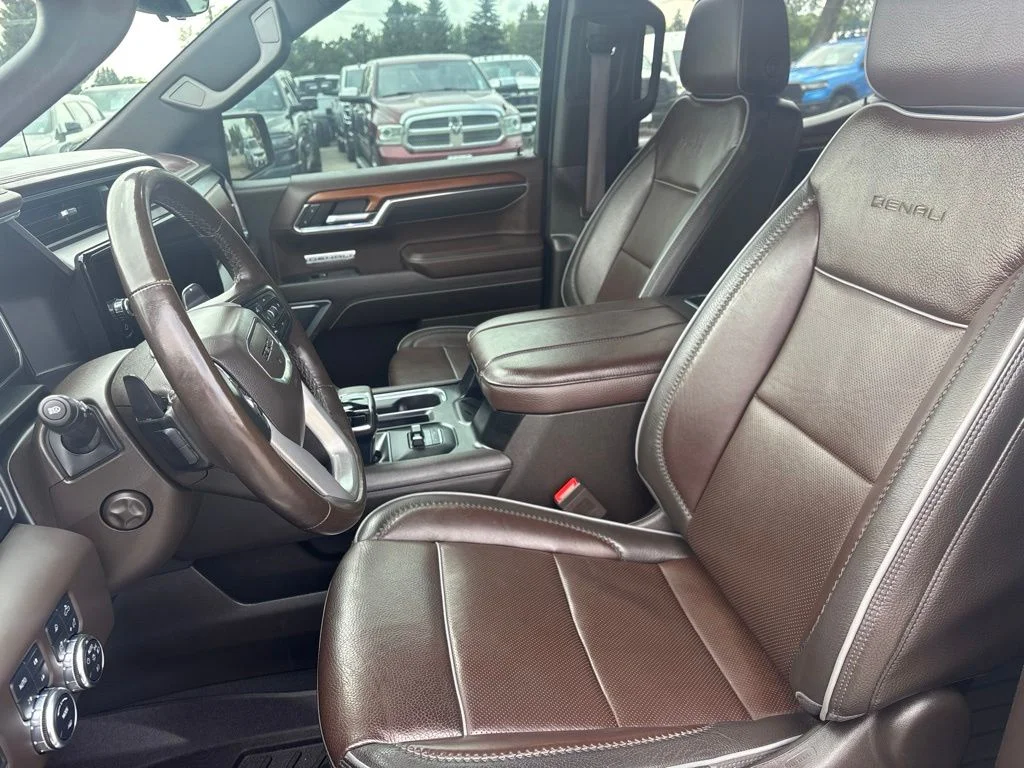 Used 2023 Black GMC Denali image 11