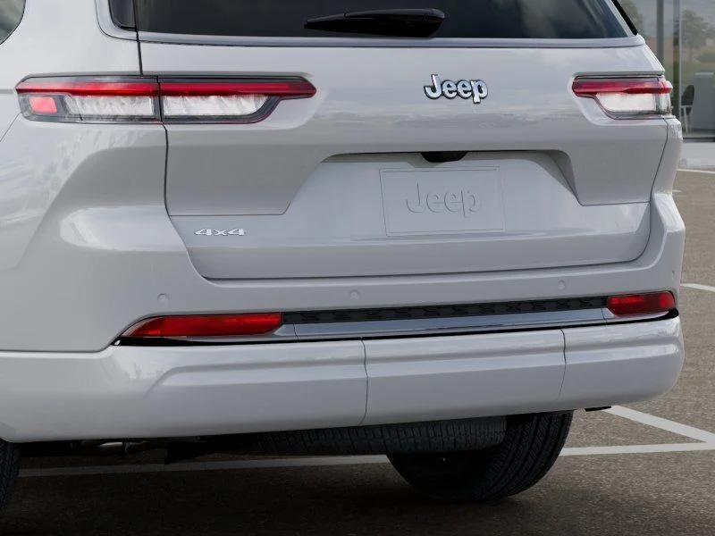 New 2026 Bright White Clear-Coat Exterior Paint Jeep Limited image 13
