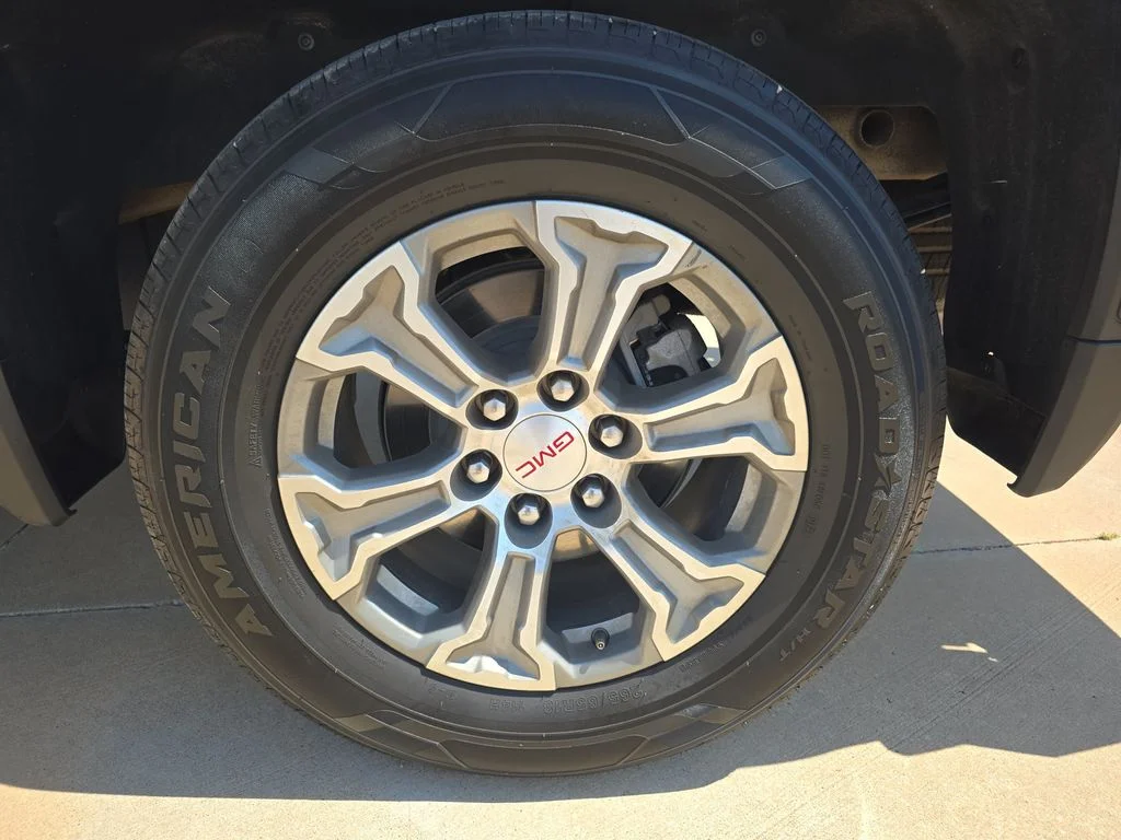 2025 GMC Sierra 1500 SLT - Photo 70