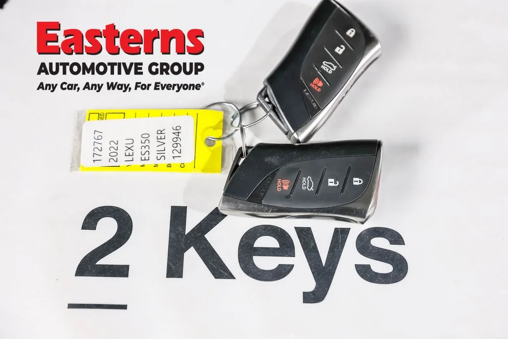 Used 2022 Silver Lexus 350 image 21