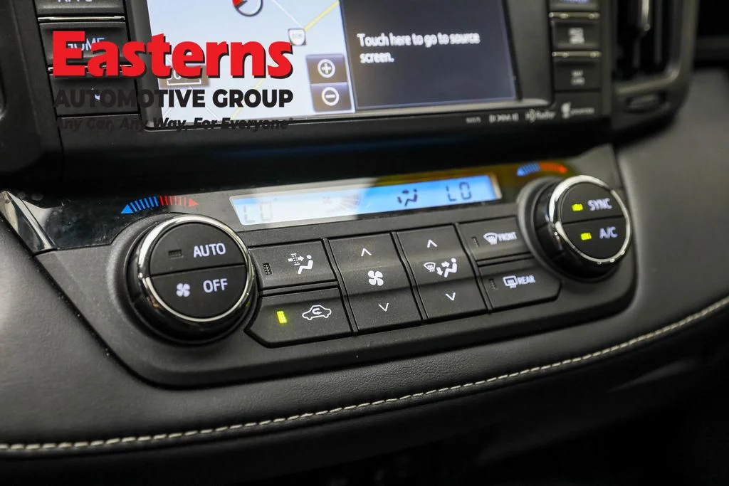 Used 2017 Blue Toyota XLE image 19