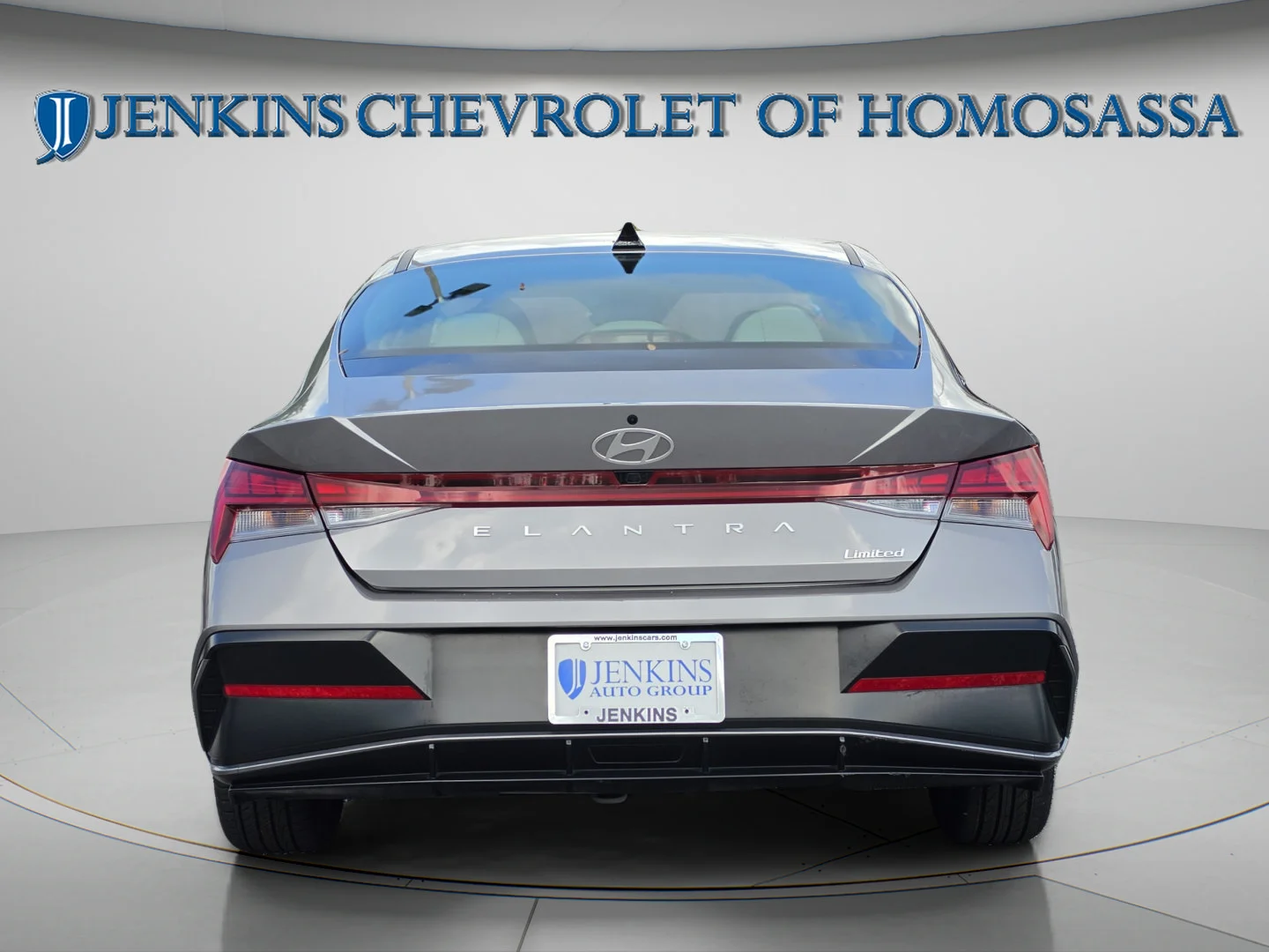 Used 2025 Fluid Metal Hyundai Limited image 6