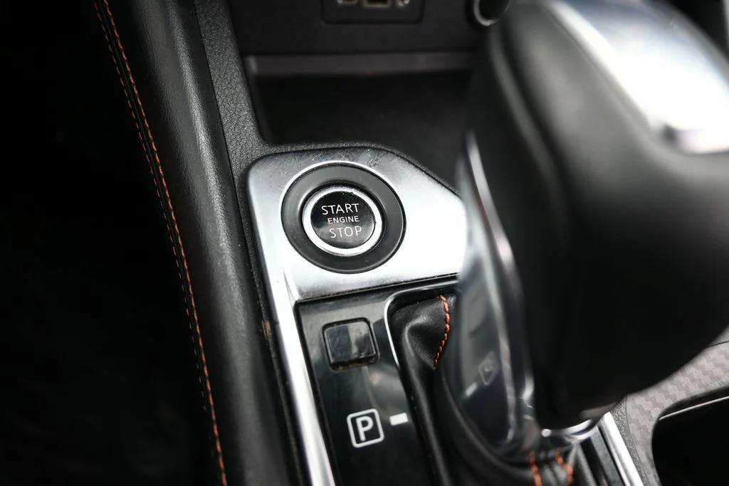 Used 2020 Aspen White Tricoat Nissan SR image 27