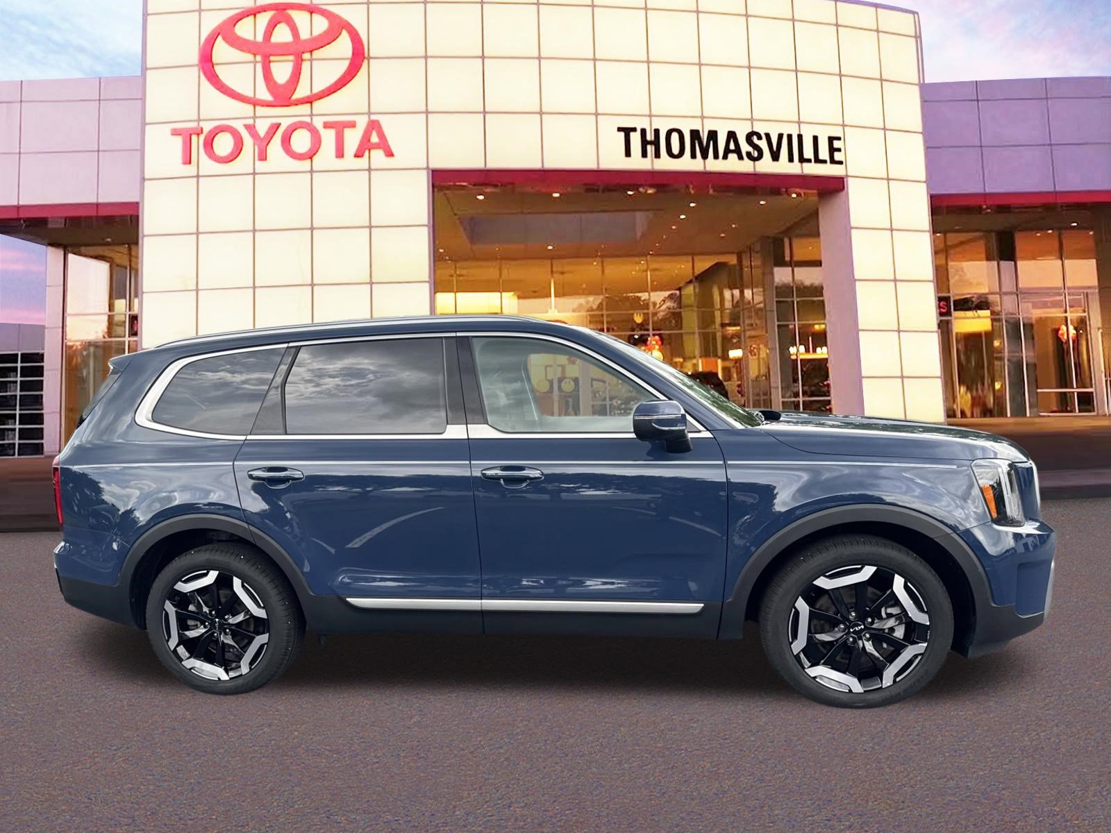 Used 2025 Midnight Lake Blue Kia S image 4