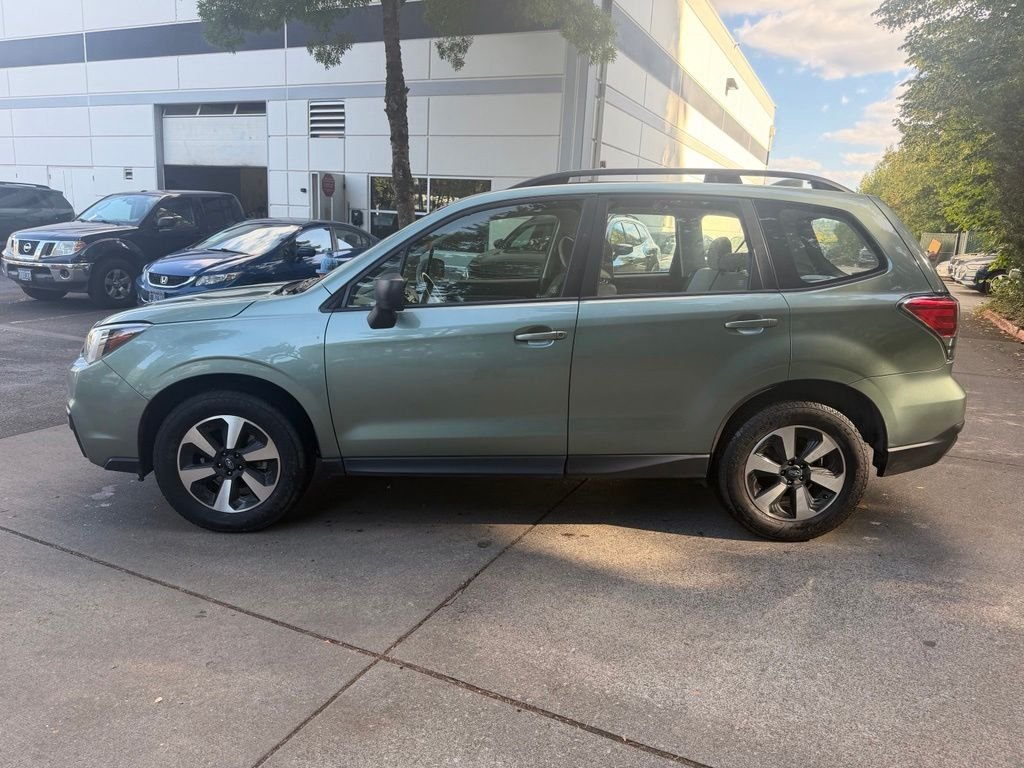 Used 2017 Jasmine Green Metallic Subaru 2.5i image 7