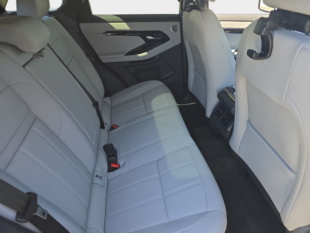 New 2026 Santorini Black LAND ROVER S image 11