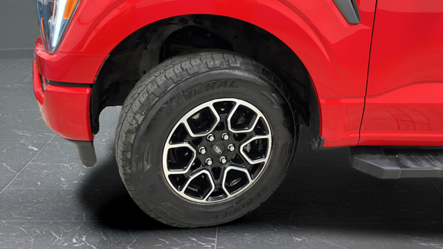 Used 2022 Race Red Ford XLT image 39