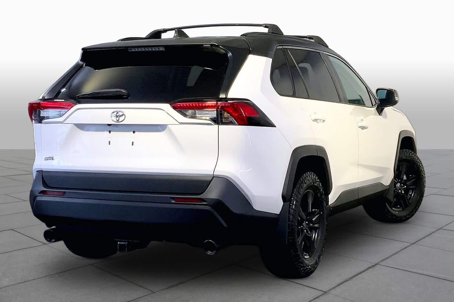 Used 2021 Super White Toyota XLE image 12