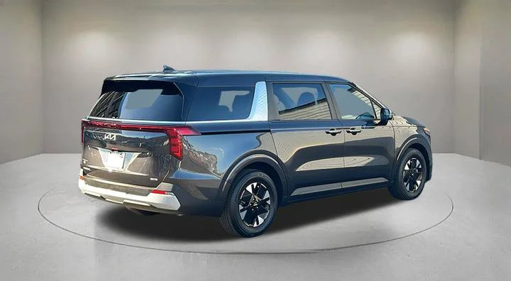 Certified Used 2026 Metal Kia LXS image 5