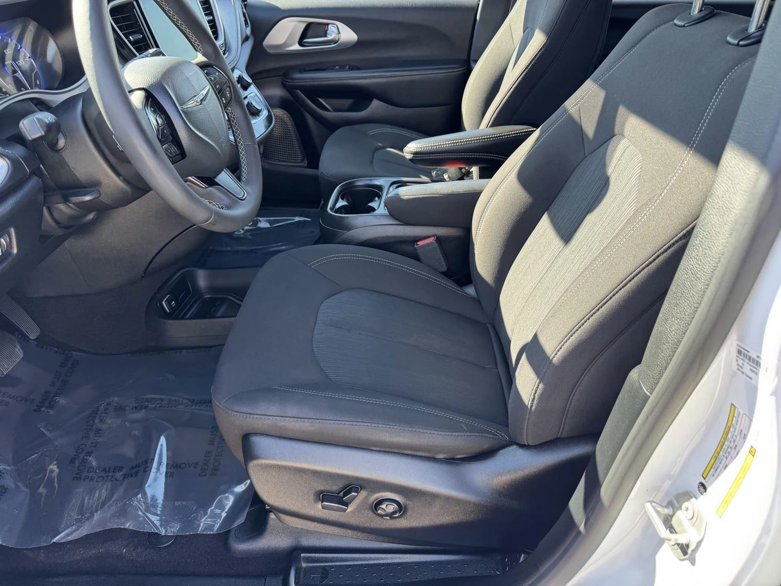 Used 2024 Bright White Clearcoat Chrysler Touring image 16