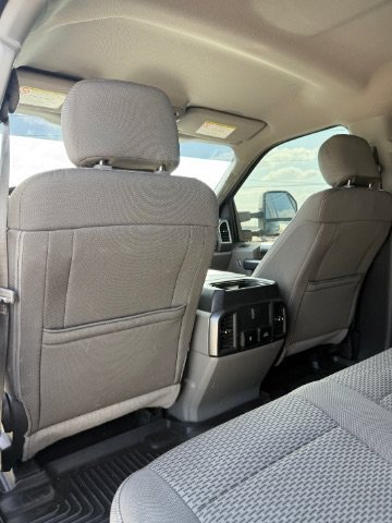 Used 2019 Gray Ford XLT image 17