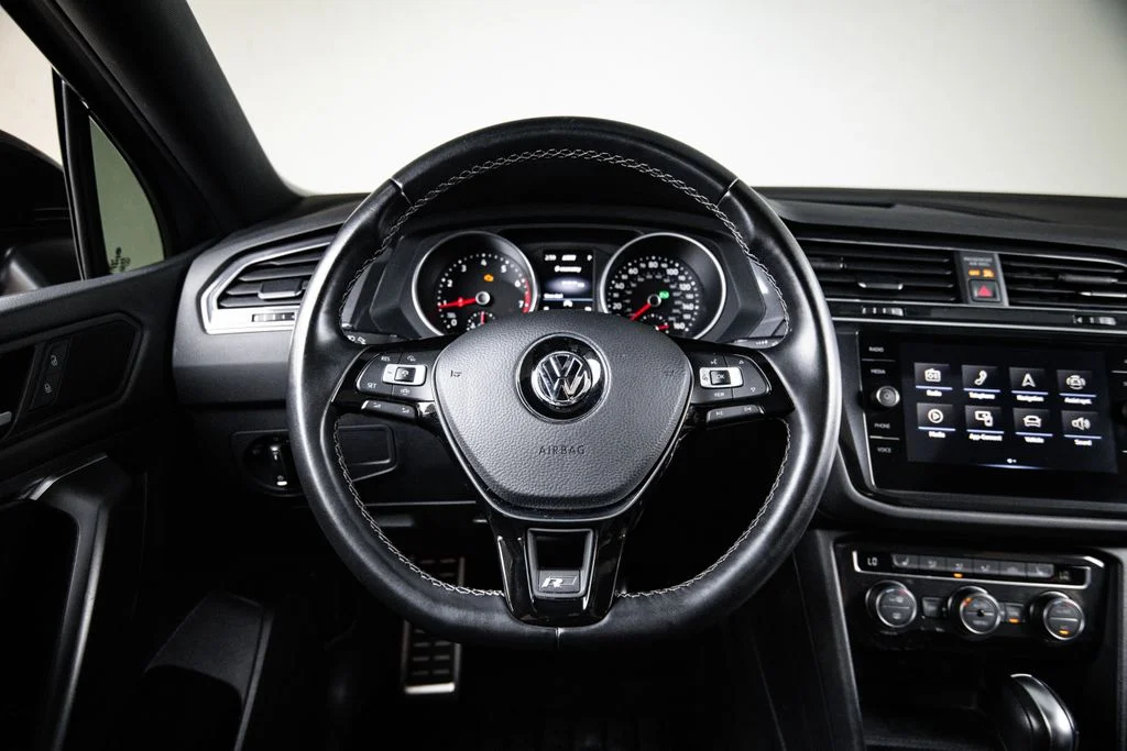 Used 2021 Gray Volkswagen 2.0T SE R-Line Black image 26