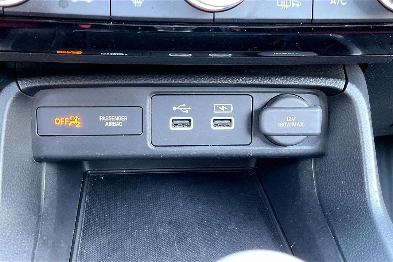Used 2022  Honda Si image 16