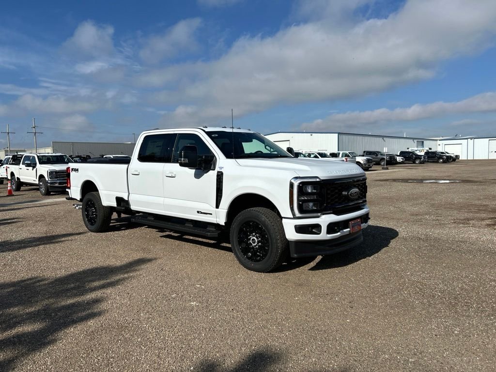 New 2026 Oxford White Ford Lariat image 9