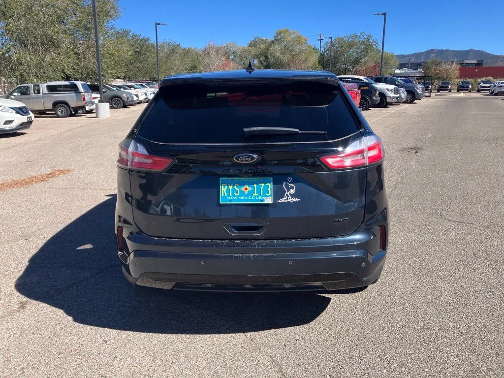 Used 2024 Blue Ford SE image 6
