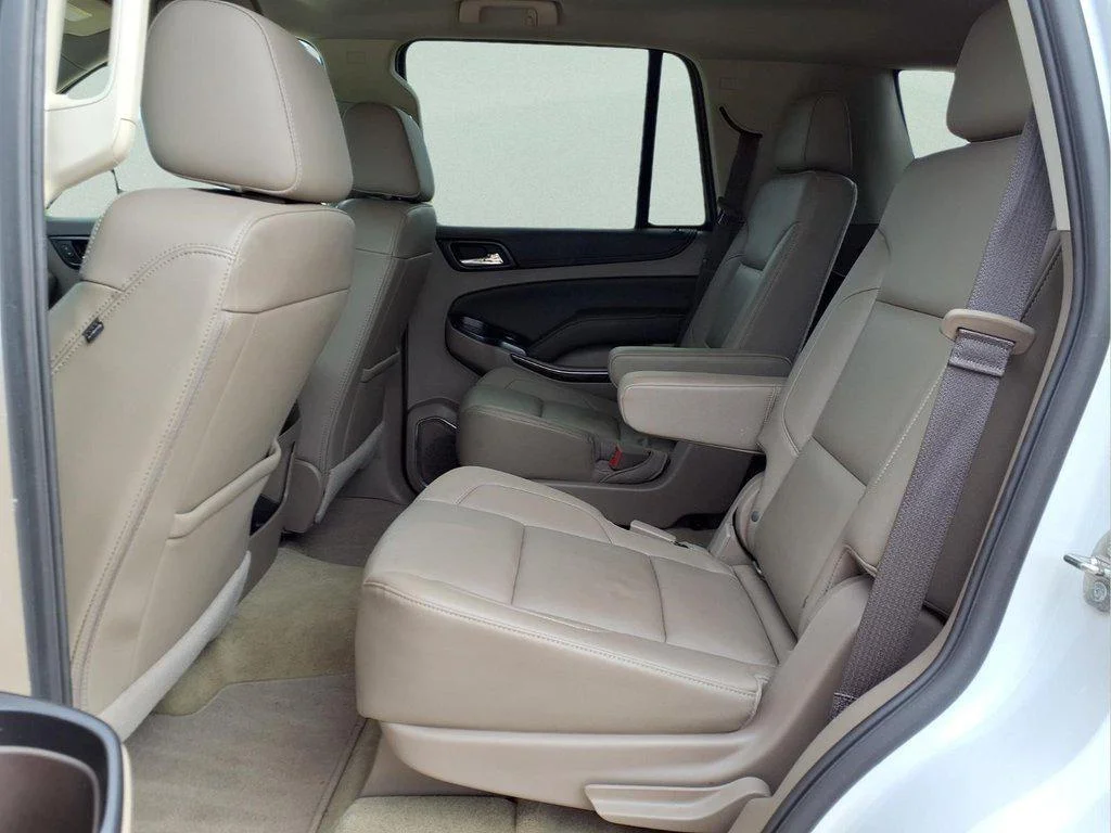 Used 2017 Iridescent Pearl Tricoat Chevrolet LT image 10