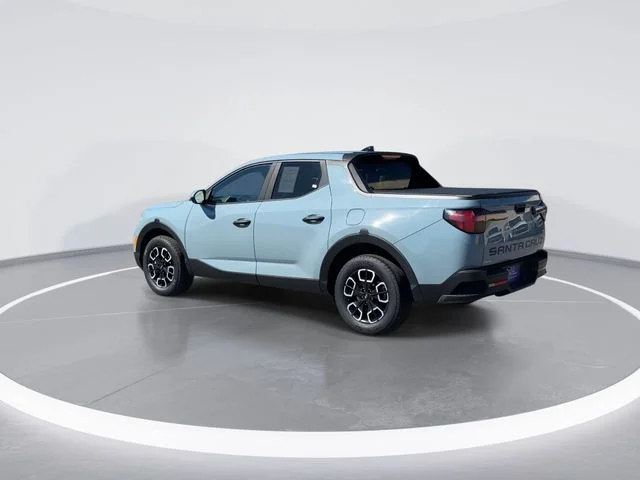 Used 2022 Blue Hyundai SE image 5