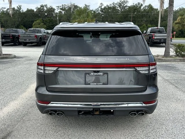 Used 2020 Gray Lincoln Reserve image 7