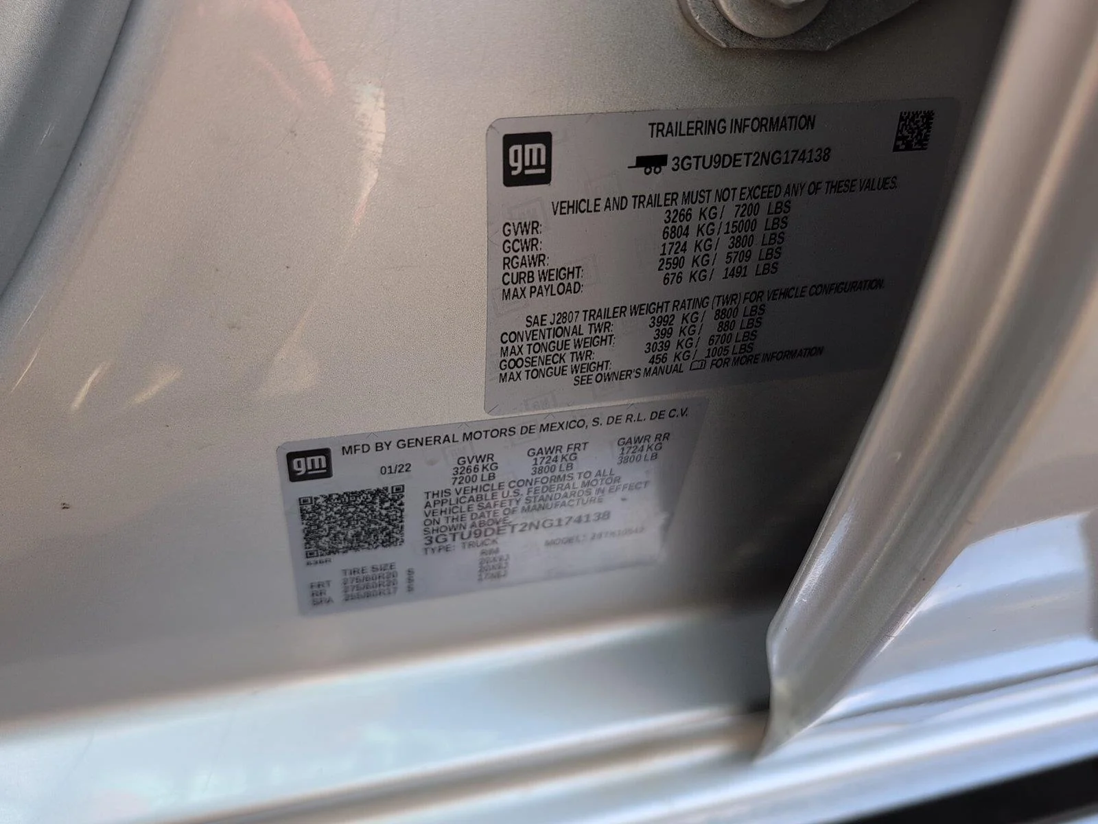 Used 2022 QUICKSILVER METALLIC GMC SLT image 13