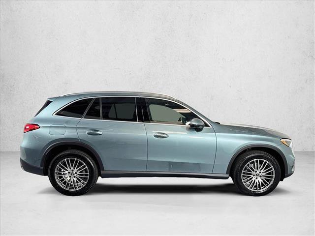 New 2026 Verde Silver Metallic Mercedes-Benz GLC 300 image 34