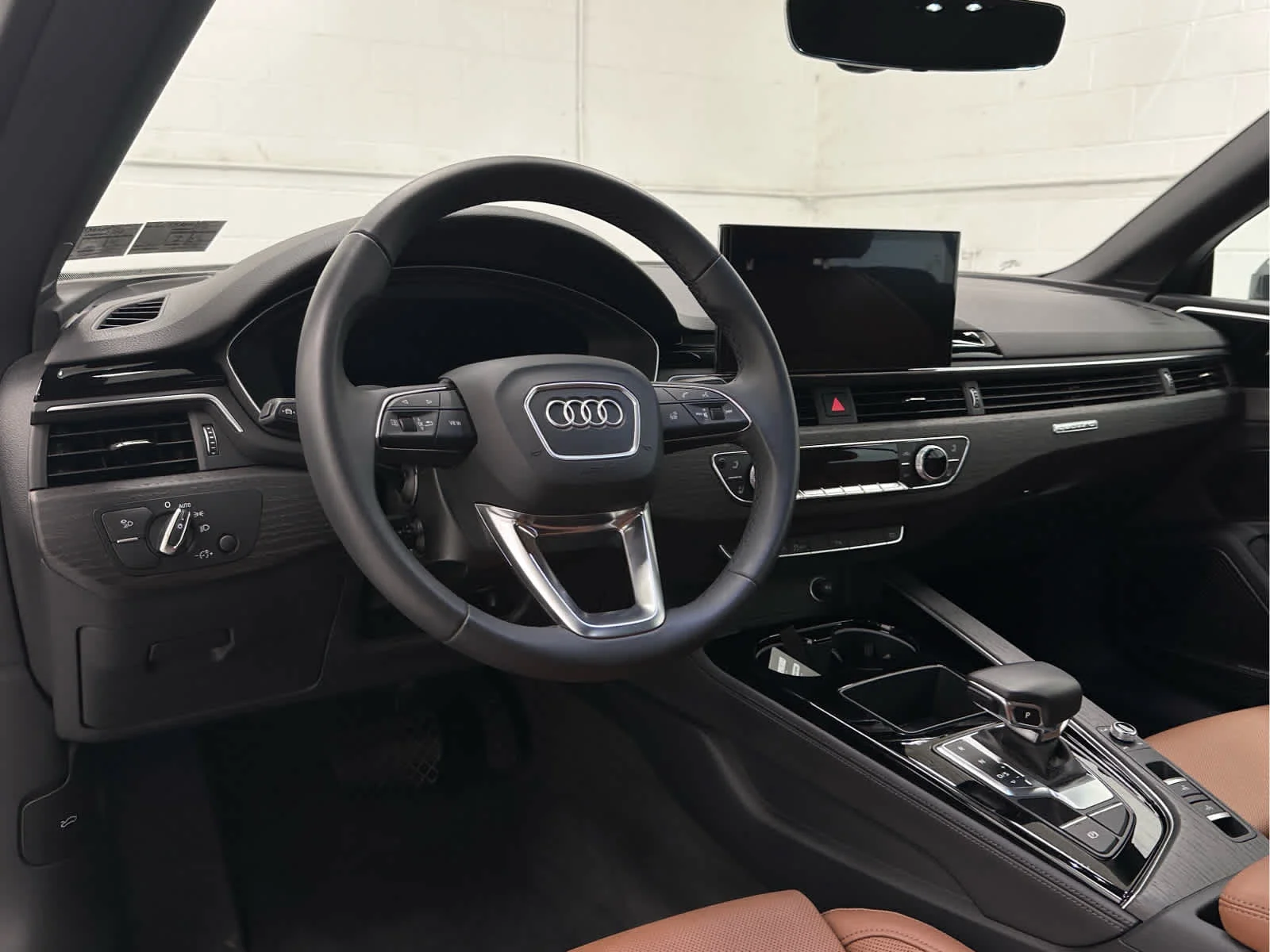 Used 2024 Daytona Gray Pearl Effect/Black Roof Audi S line Premium Plus image 17