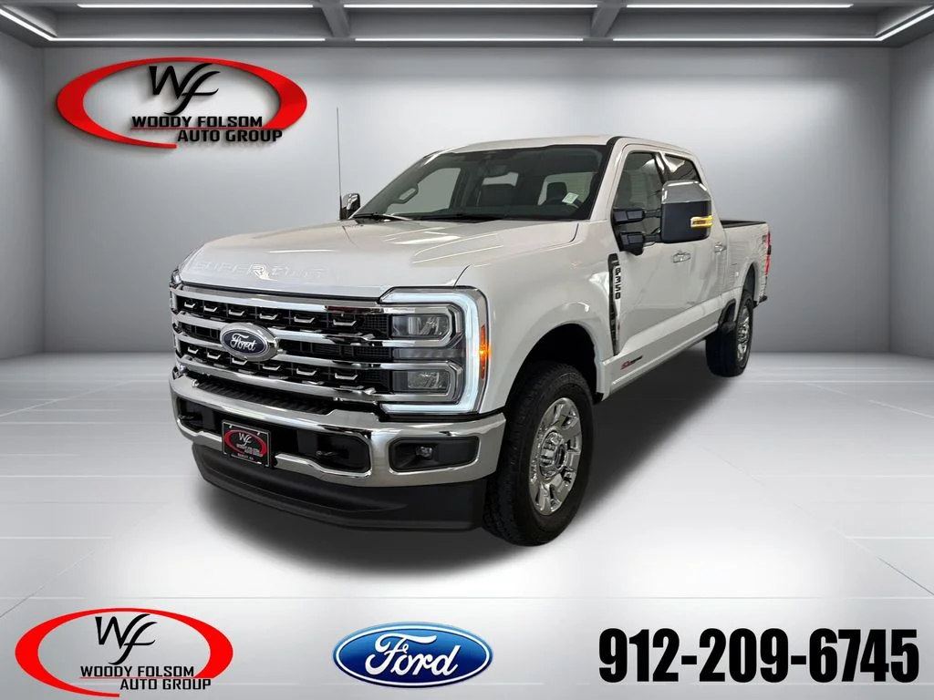 New 2026 Oxford White Ford F-350® Lariat® image 1