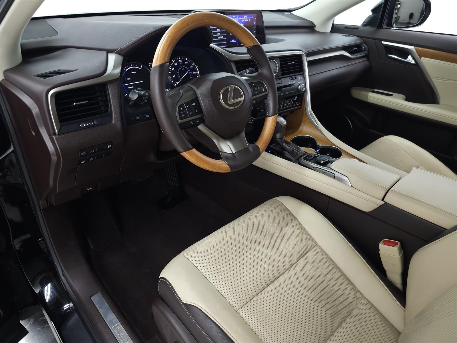 Used 2016 Black Lexus HYBRID image 15
