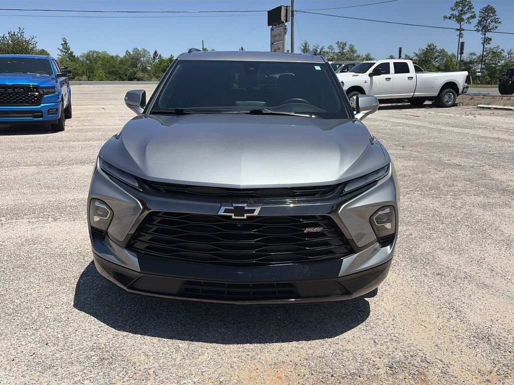 Used 2023 Gray Chevrolet RS image 13