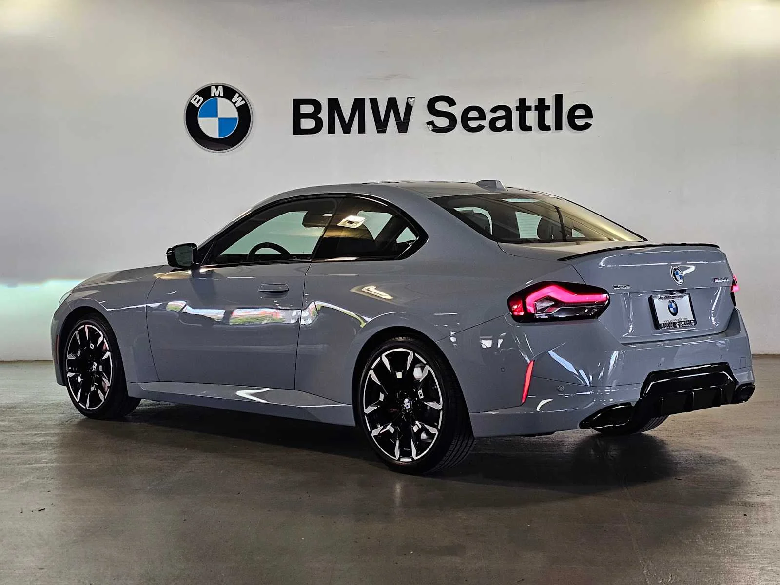 New 2026 Brooklyn Grey Metallic BMW M240i xDrive image 4