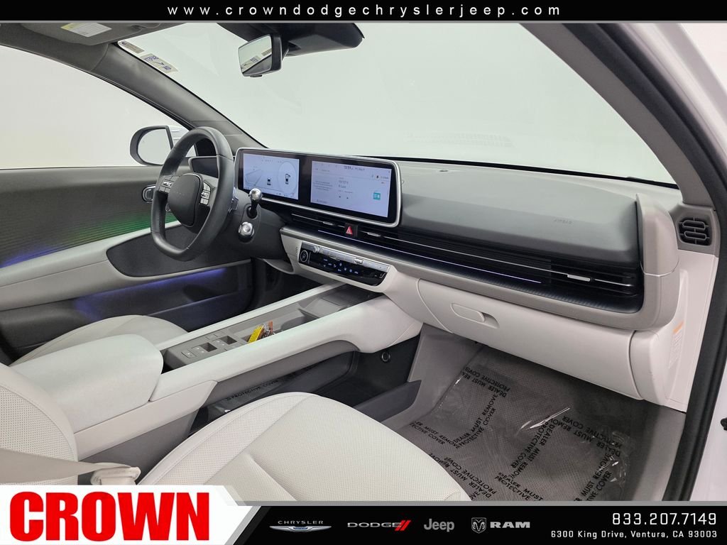 Used 2023 White Hyundai SEL image 12