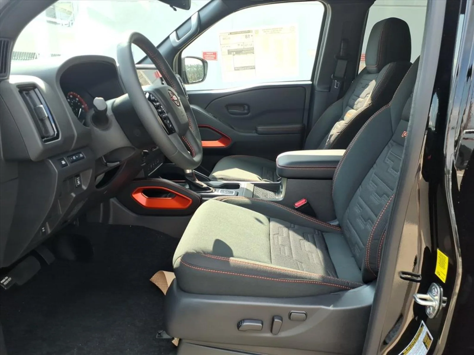 2026 Nissan Frontier Crew Cab PRO-4X® - 11