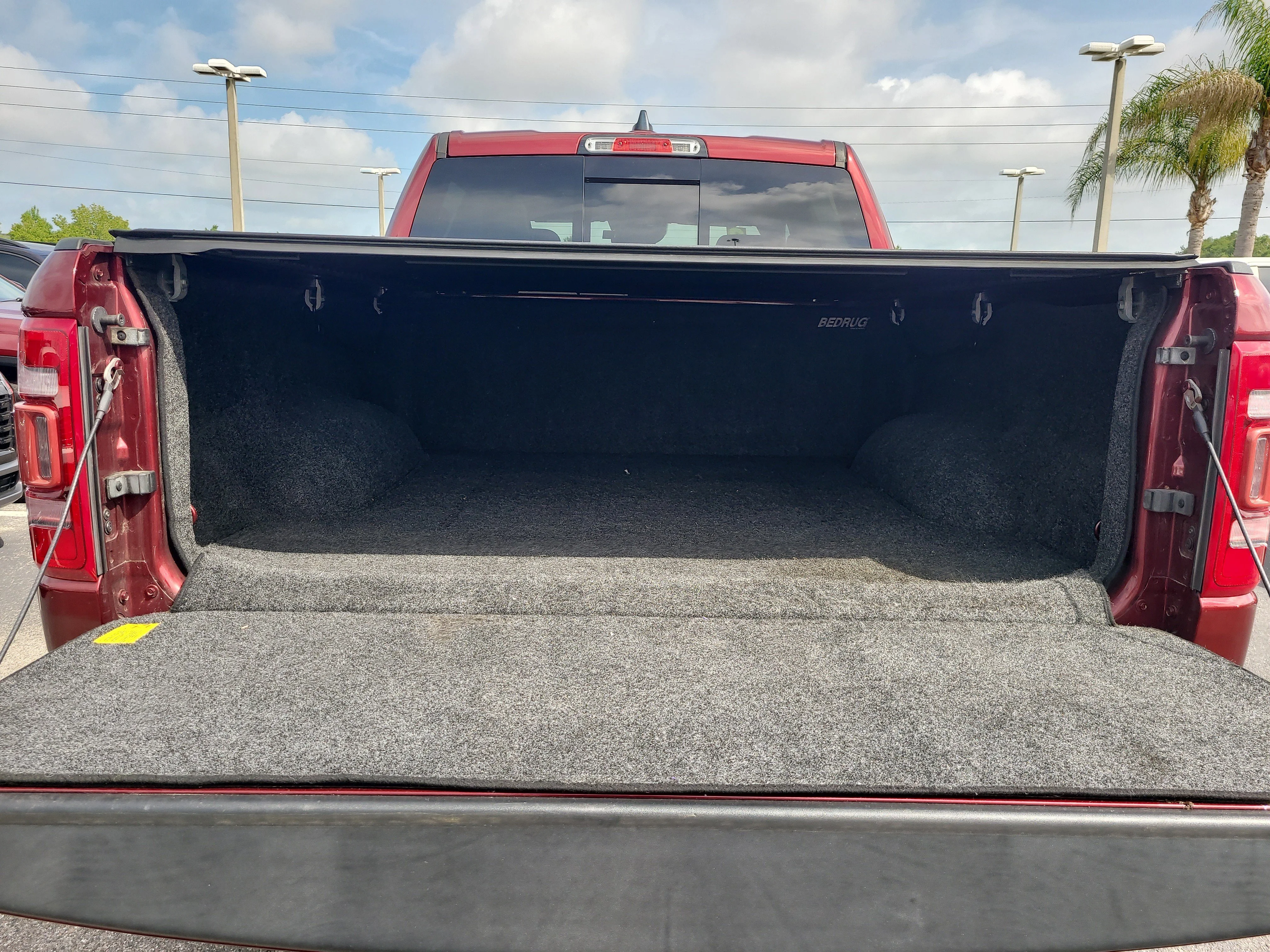 Used 2022 Delmonico Red Pearlcoat Ram Laramie image 8
