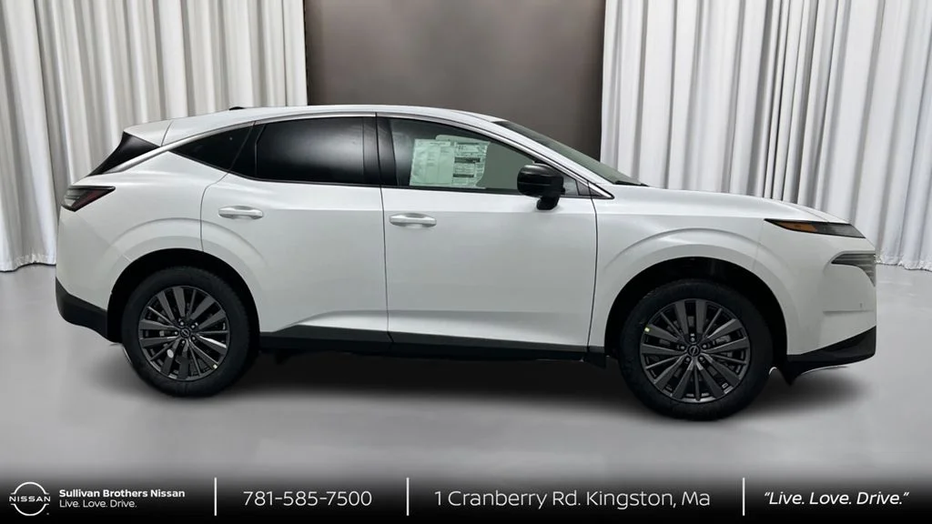 New 2026 White Nissan SL image 4