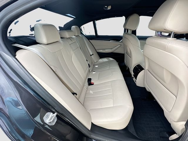 Used 2022 Gray BMW 530i image 28