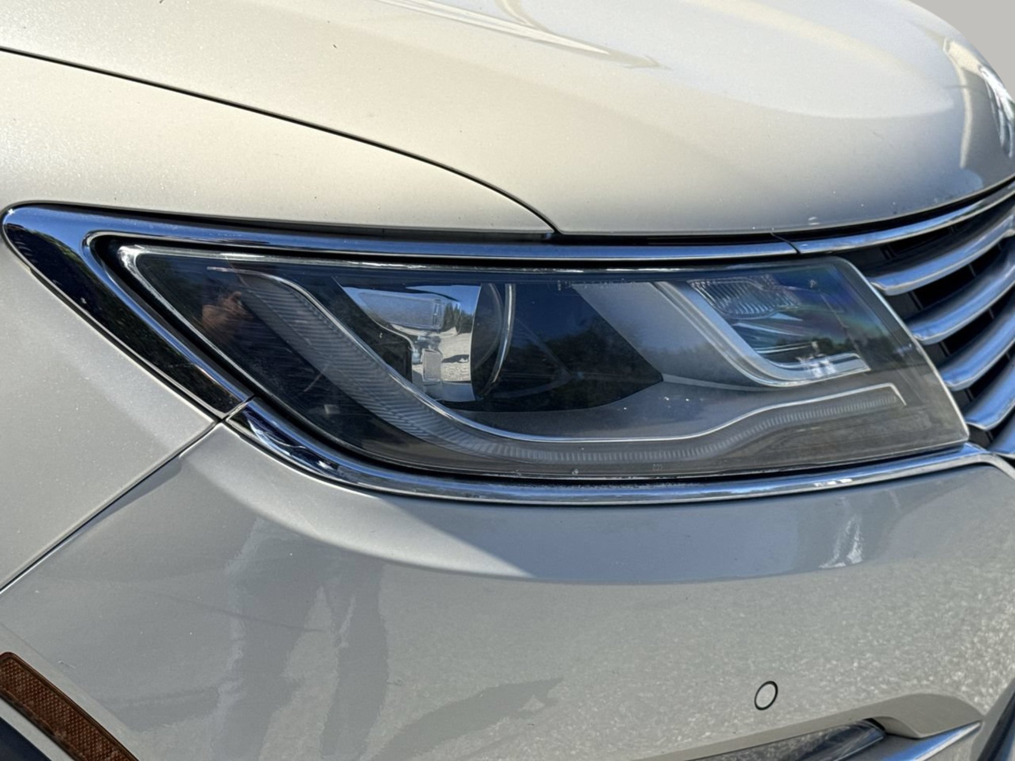 Used 2018 Ivory Pearl Lincoln Reserve image 6
