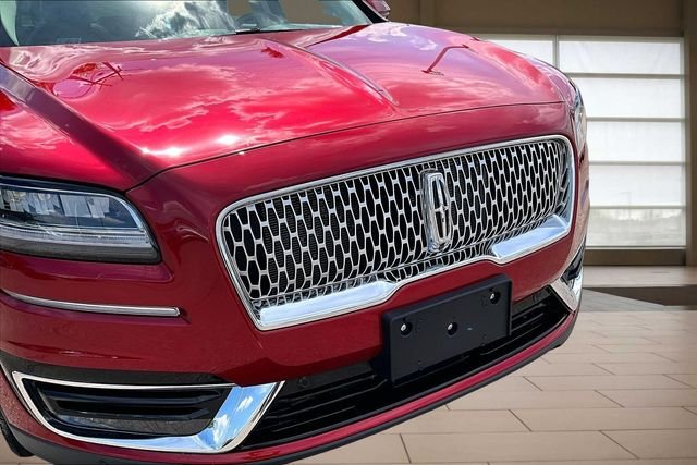 Used 2020 Red Lincoln Reserve image 28