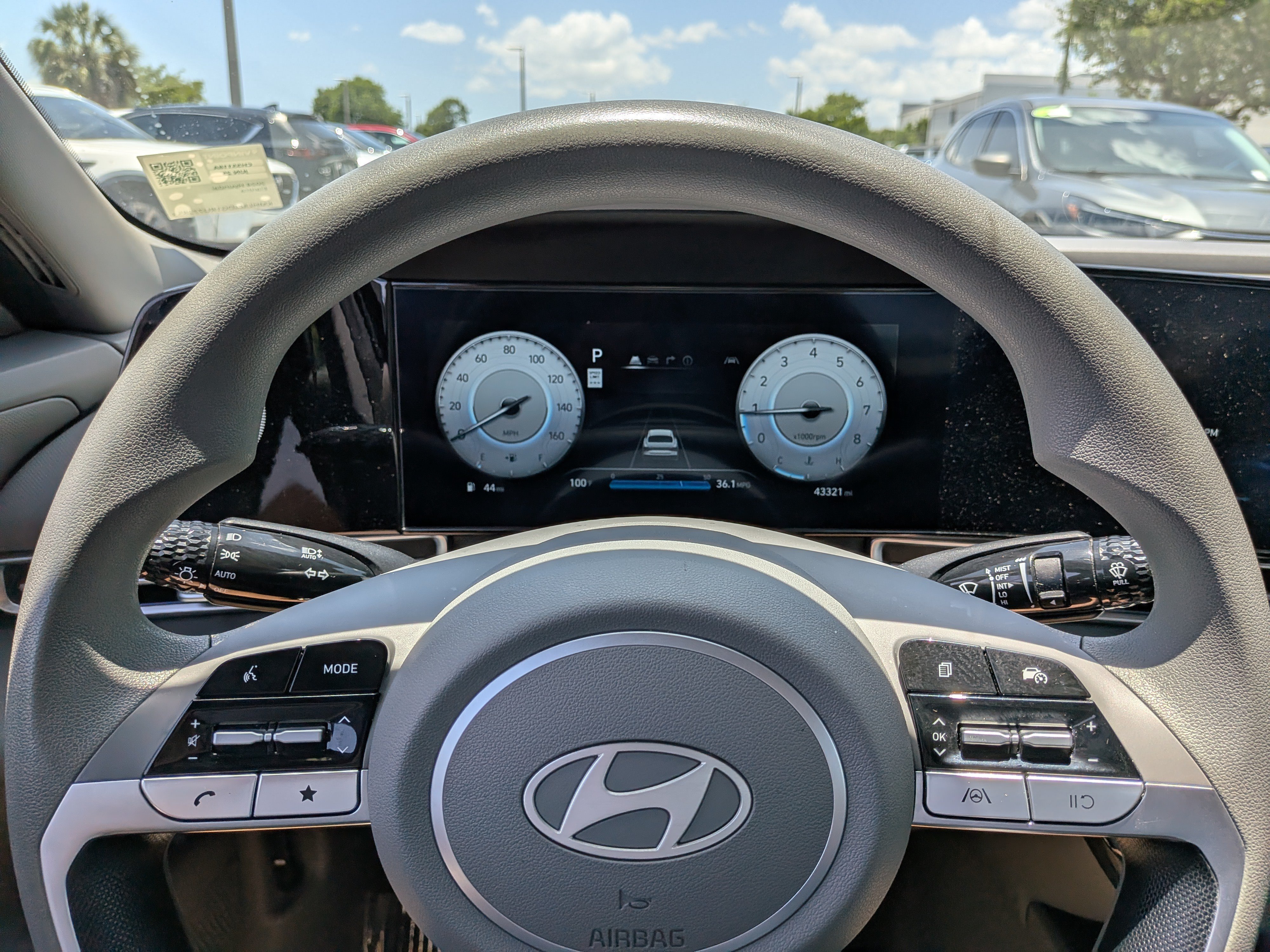 2024 Hyundai Elantra SEL - Photo 25