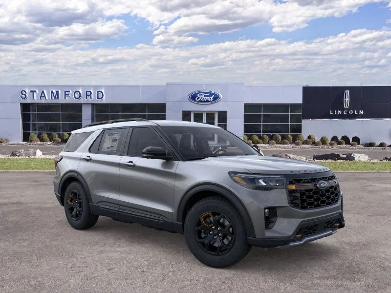 New 2026 Carbonized Gray Metallic Ford Tremor® image 7