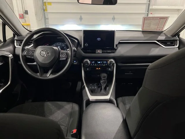 Used 2023 Silver Toyota XLE image 11