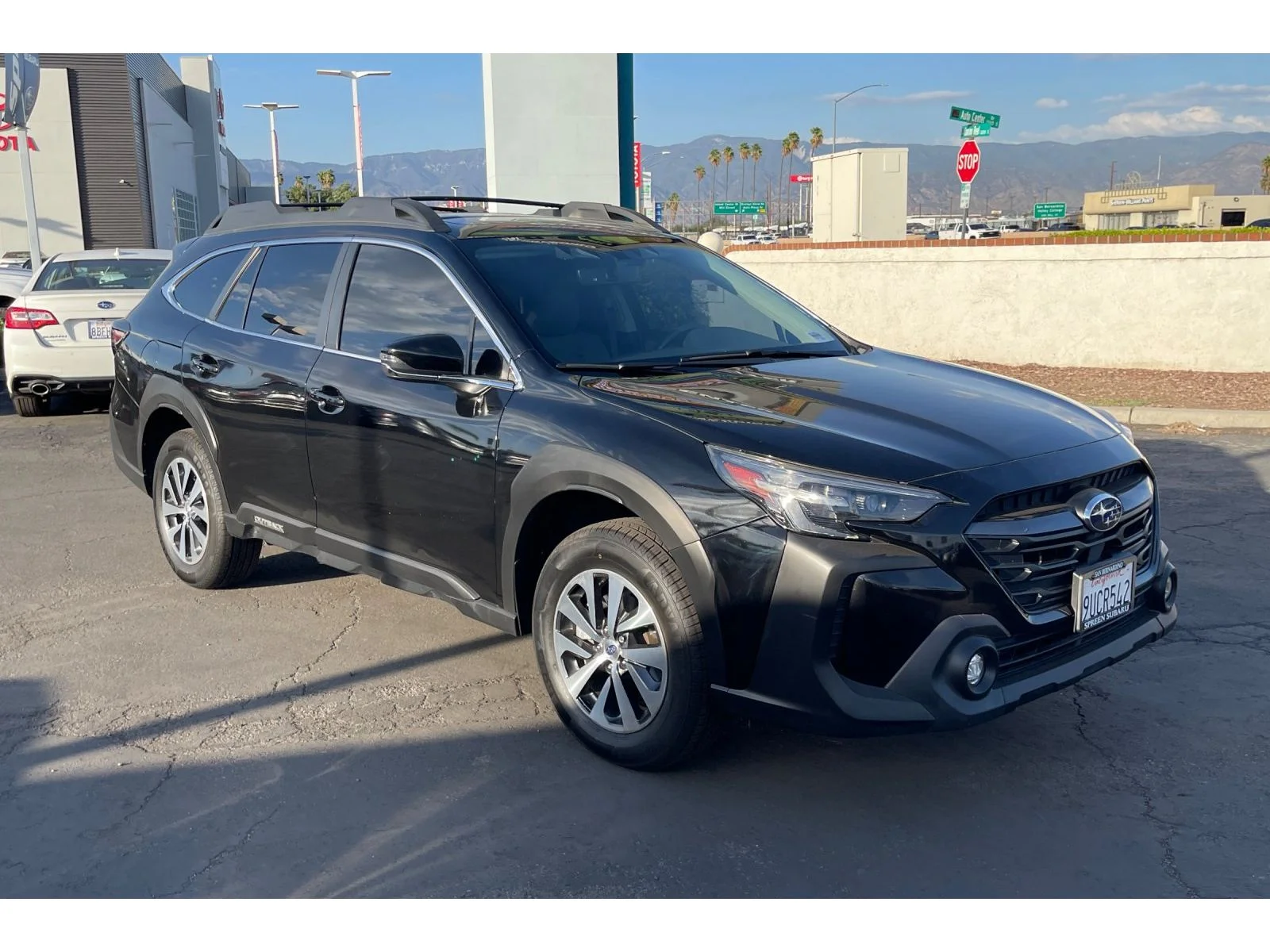 Used 2025 CRYSTAL BLACK SIL Subaru Premium image 8